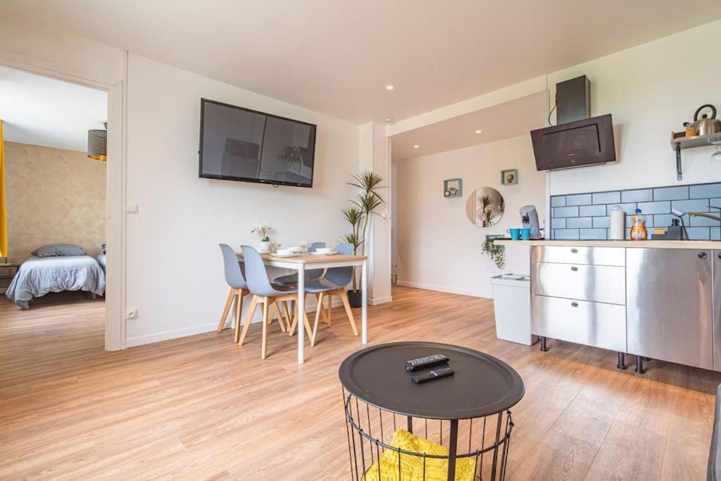 "Le Chaleureux" Appartement Pour 4 Personnes Isles-sur-Suippe Eksteriør bilde